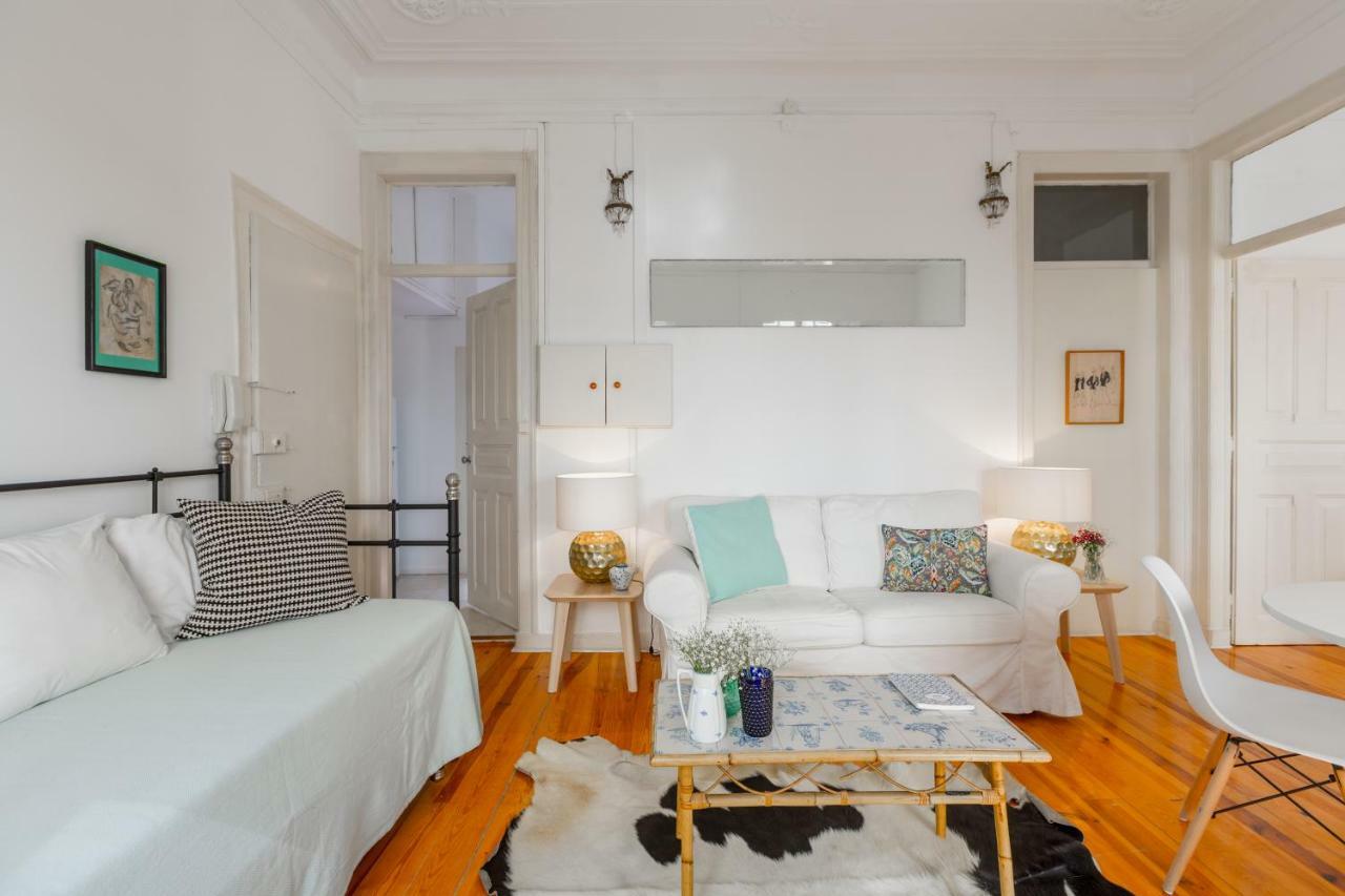 Spacious, Bright And Sunny Apartment, By Timecooler Лиссабон Экстерьер фото